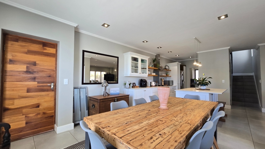 3 Bedroom Property for Sale in La Roche Western Cape